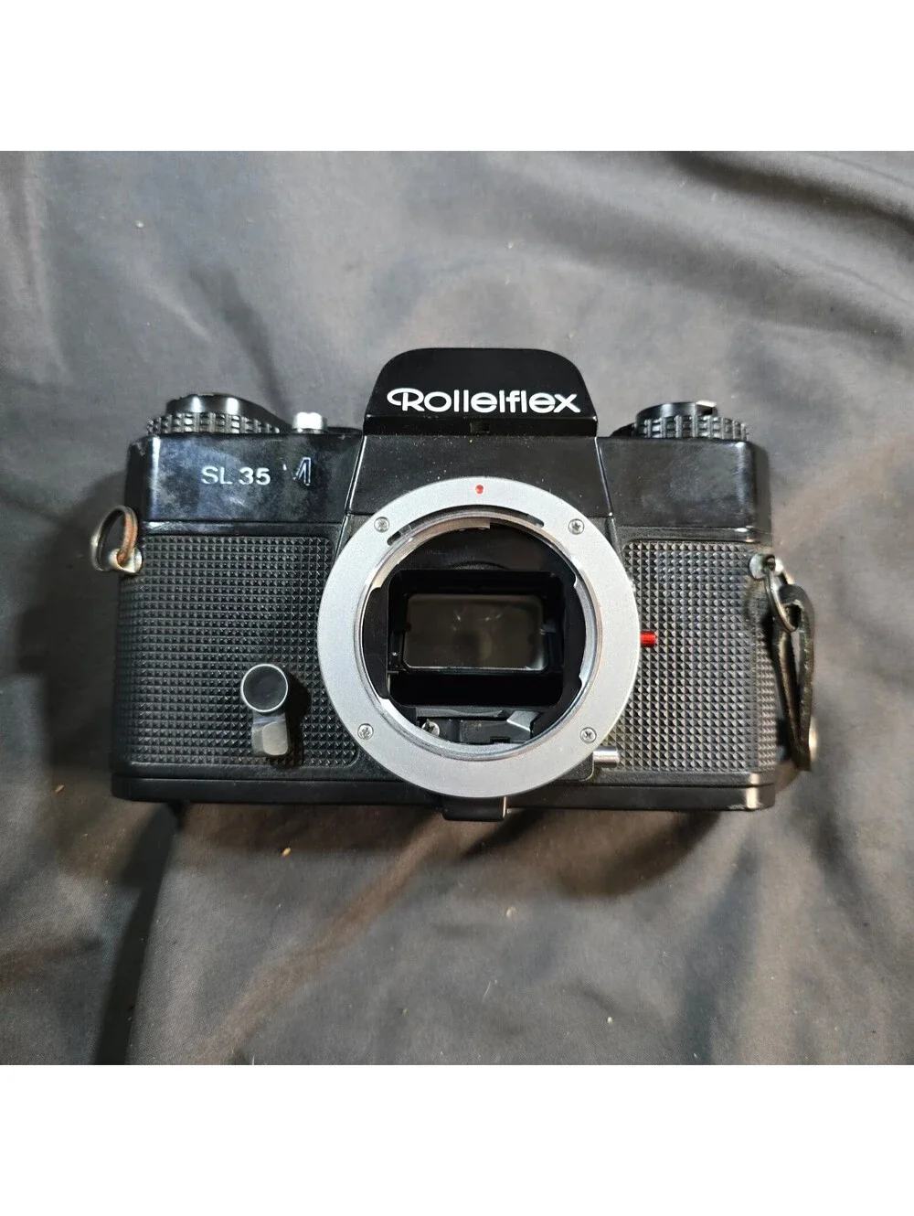 Rolleiflex Rollei SL35M SLR 35mm film camera + Planar HFT 50mm F1.8 lens